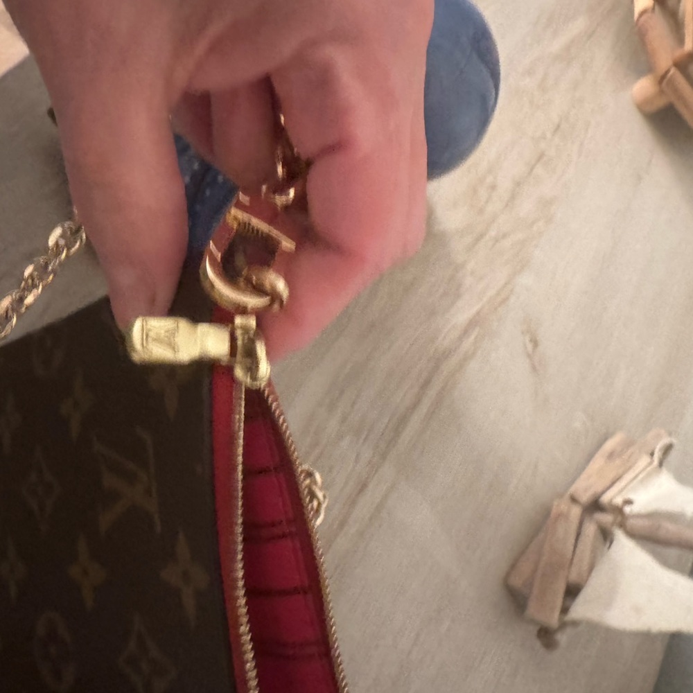 Louis Vuitton Brown Monogram Clutch with Gold Chain - Picture 5 of 7